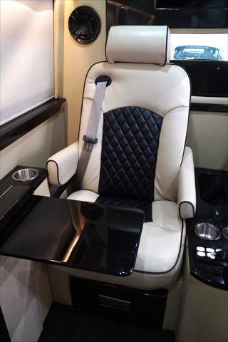 Used 2016 Mercedes-Benz Sprinter 2500 image 16