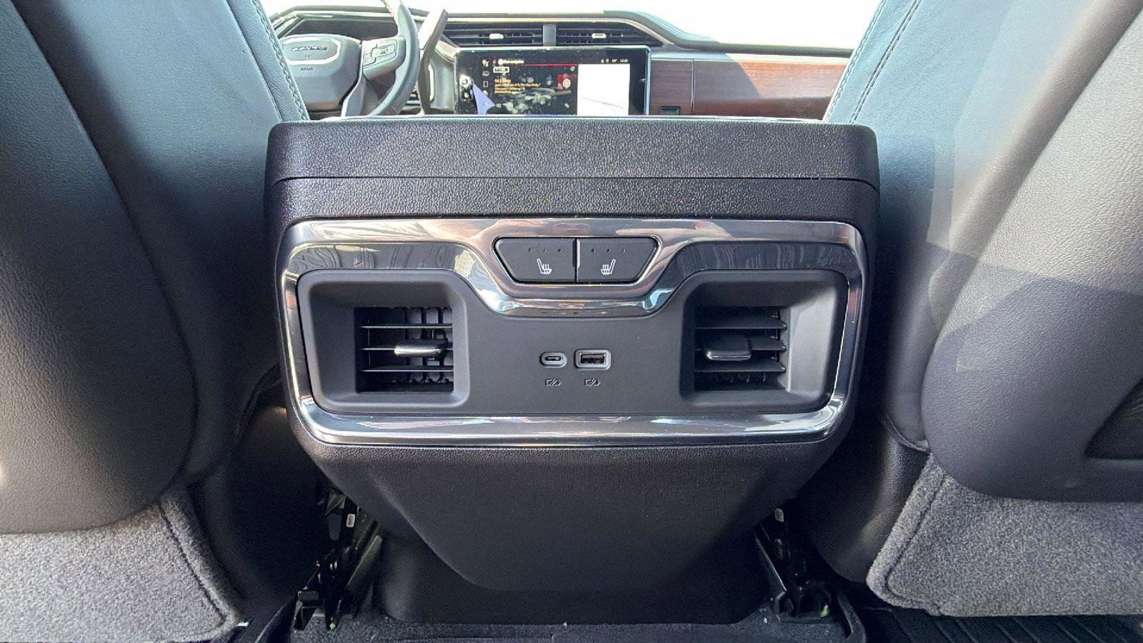 New 2026 GMC Sierra 3500 Denali Ultimate AWD/4WD image 42
