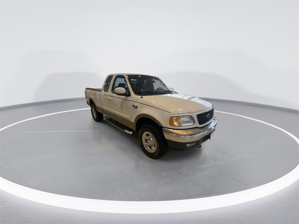 Used 2003 Ford F150 Lariat image 2