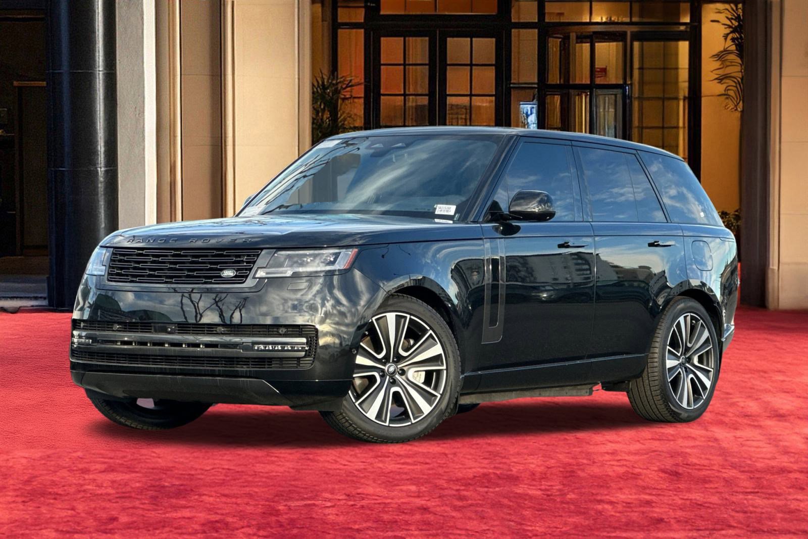 New 2025 Land Rover Range Rover SE