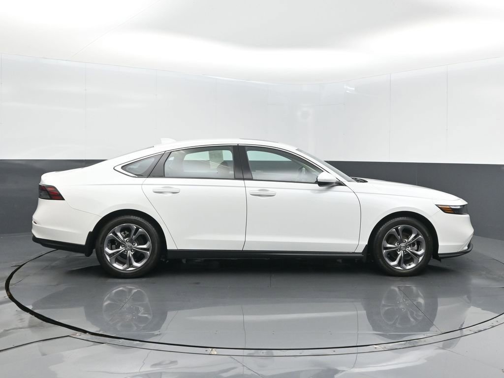 Certified 2024 Honda Accord EX image 25