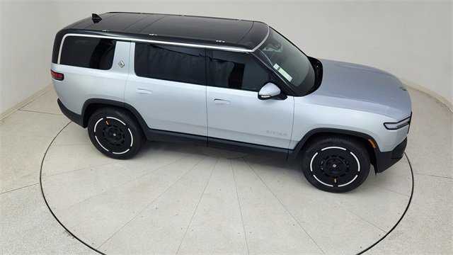 Used 2025 Rivian R1S Adventure image 77