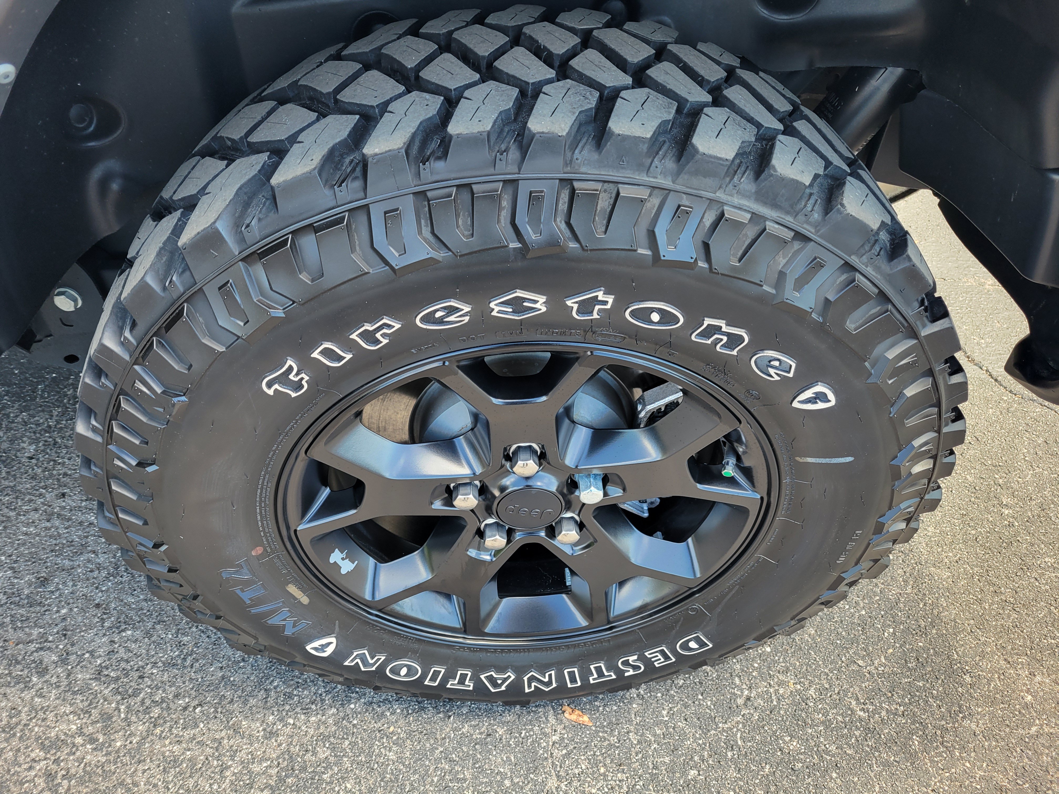 Used 2022 Jeep Wrangler Sport AWD/4WD image 29