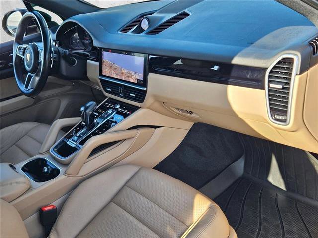 Used 2020 Porsche Cayenne image 21
