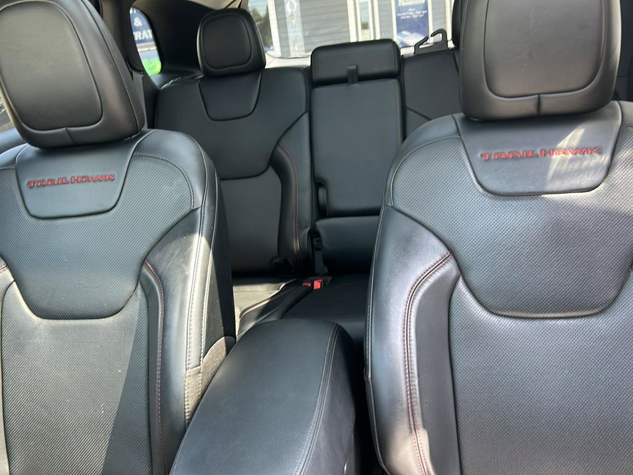 Used 2022 Jeep Cherokee Trailhawk w/ Sun, Sound & Nav Group AWD/4WD image 21