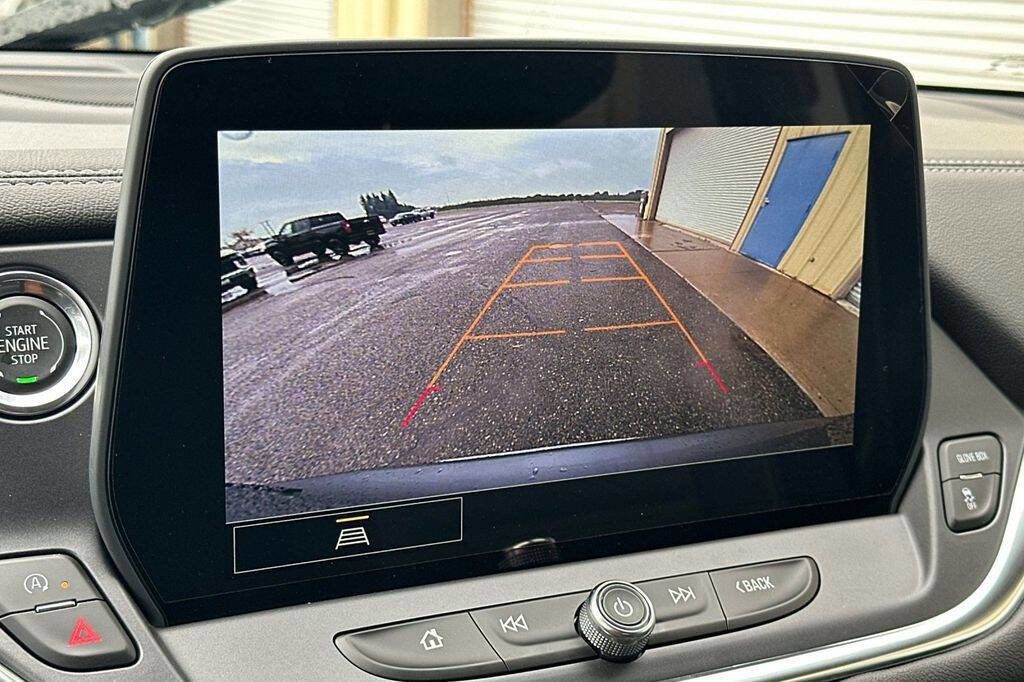 New 2025 Chevrolet Blazer LT w/ Midnight/Sport Edition image 20