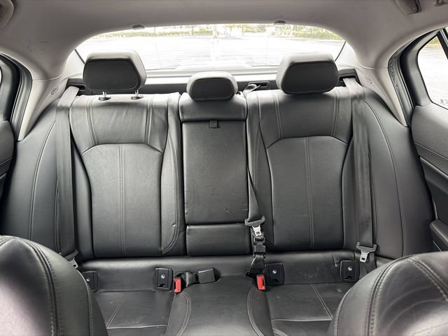 Used 2018 Alfa Romeo Giulia RWD image 32
