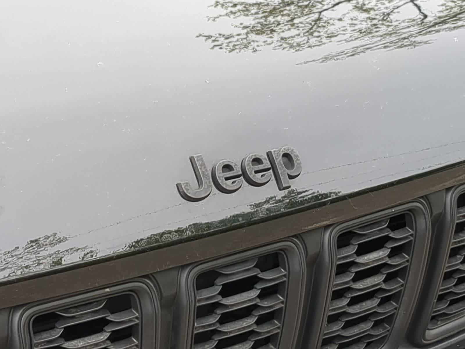 Certified 2023 Jeep Grand Cherokee L Limited AWD/4WD image 12