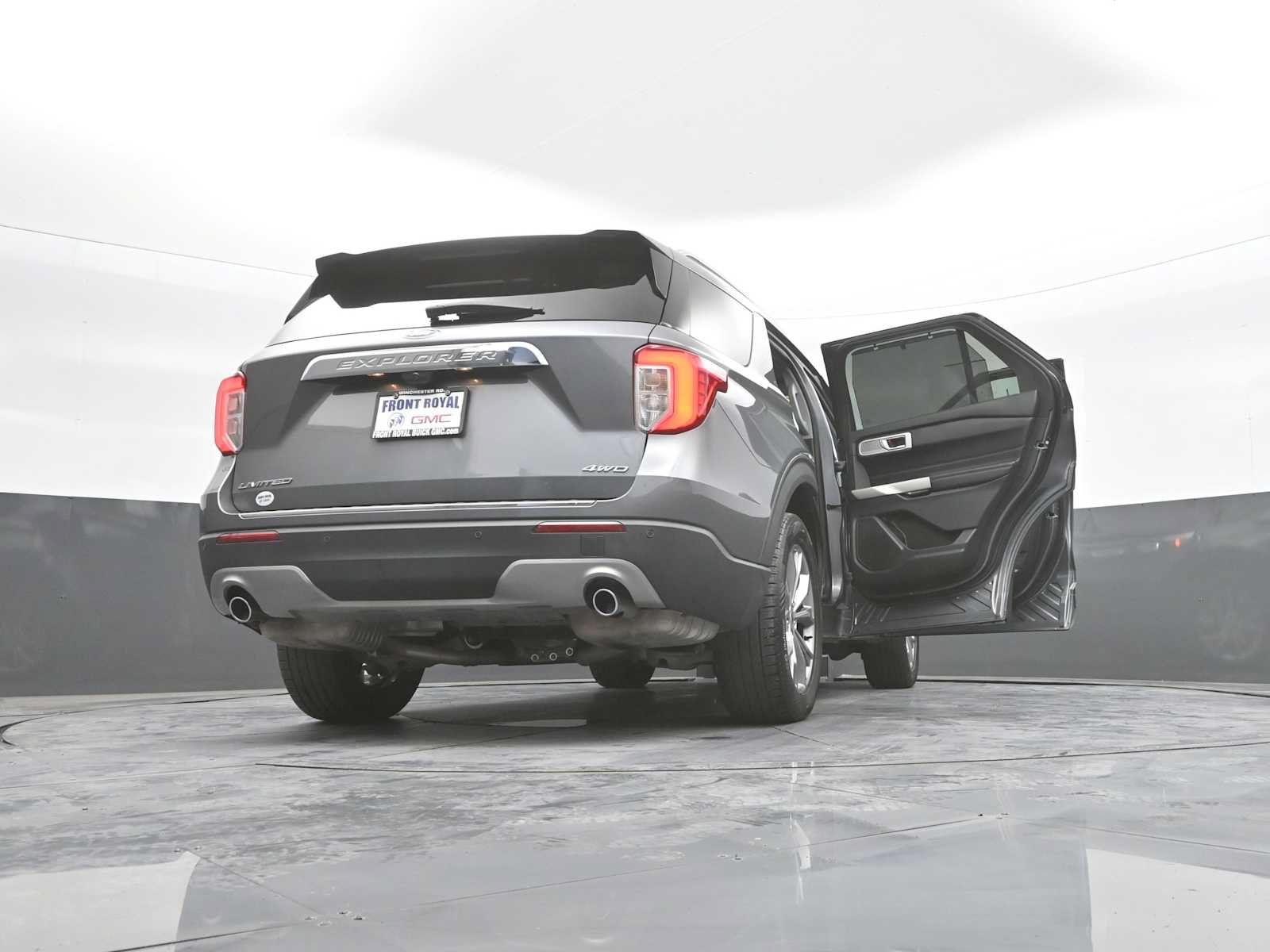 Used 2021 Ford Explorer Limited w/ Equipment Group 301A AWD/4WD image 56