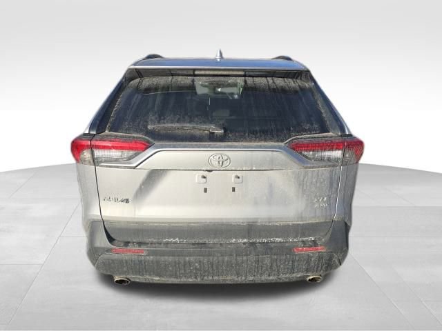 Used 2023 Toyota RAV4 XLE w/ Convenience Package image 4