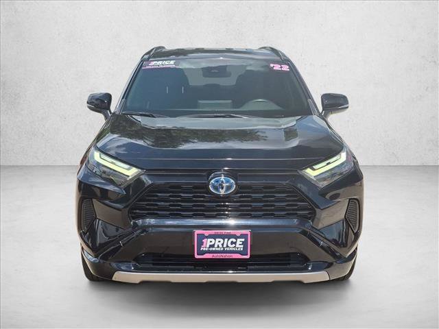 Used 2022 Toyota RAV4 SE AWD/4WD image 2