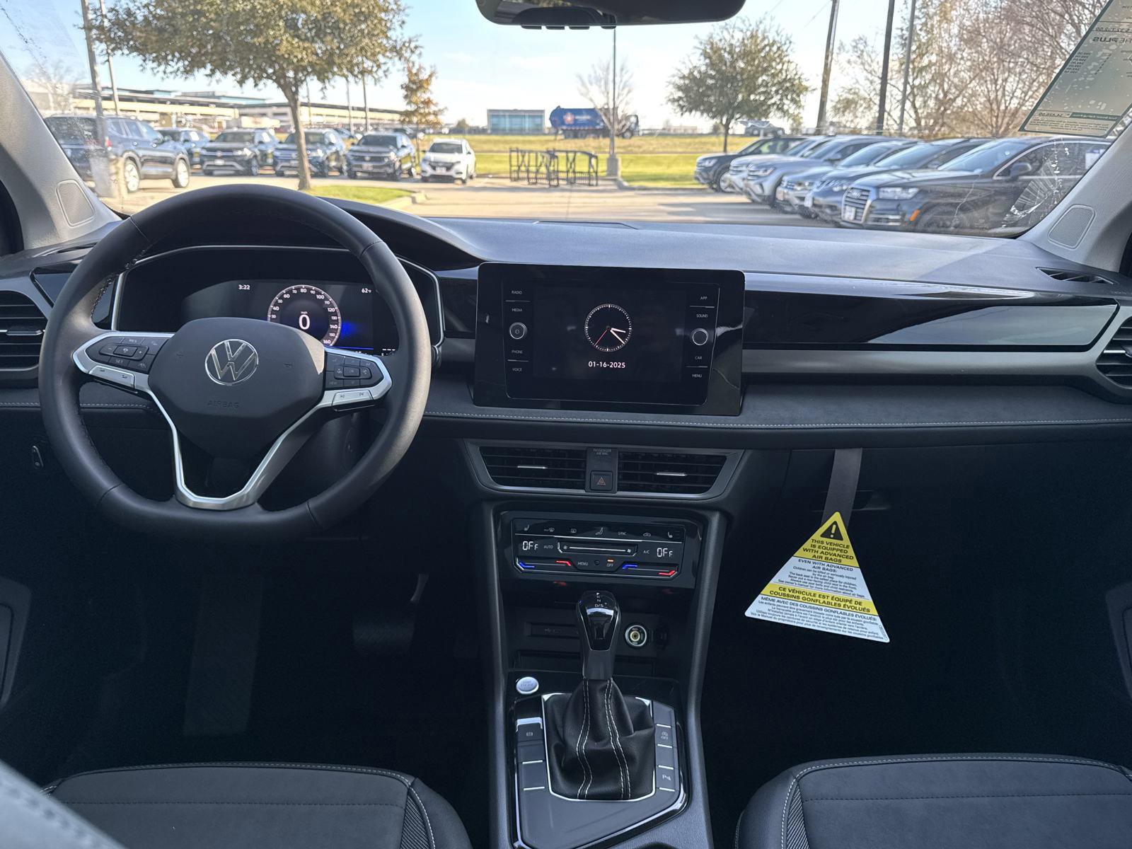 Used 2025 Volkswagen Taos SE image 50