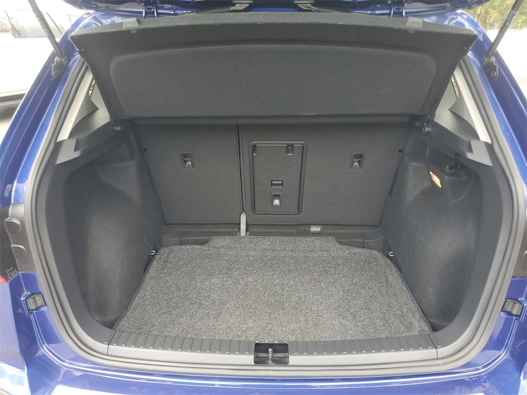 Used 2022 Volkswagen Taos SE image 48