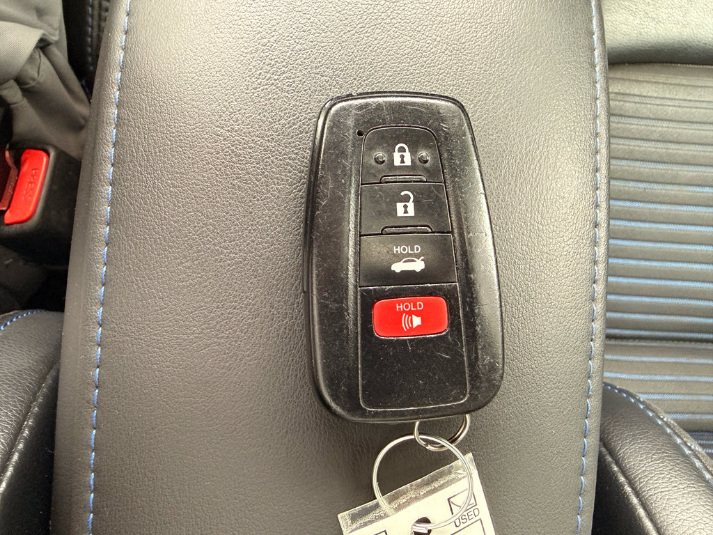 Used 2020 Toyota Corolla XSE image 19