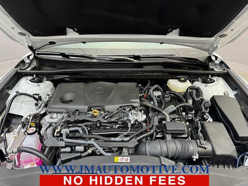 Used 2025 Toyota Camry XSE AWD/4WD image 10