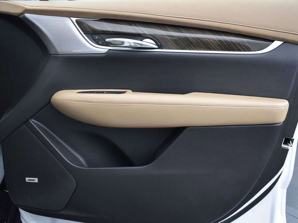 Used 2022 Cadillac XT6 Sport w/ Platinum Package image 32