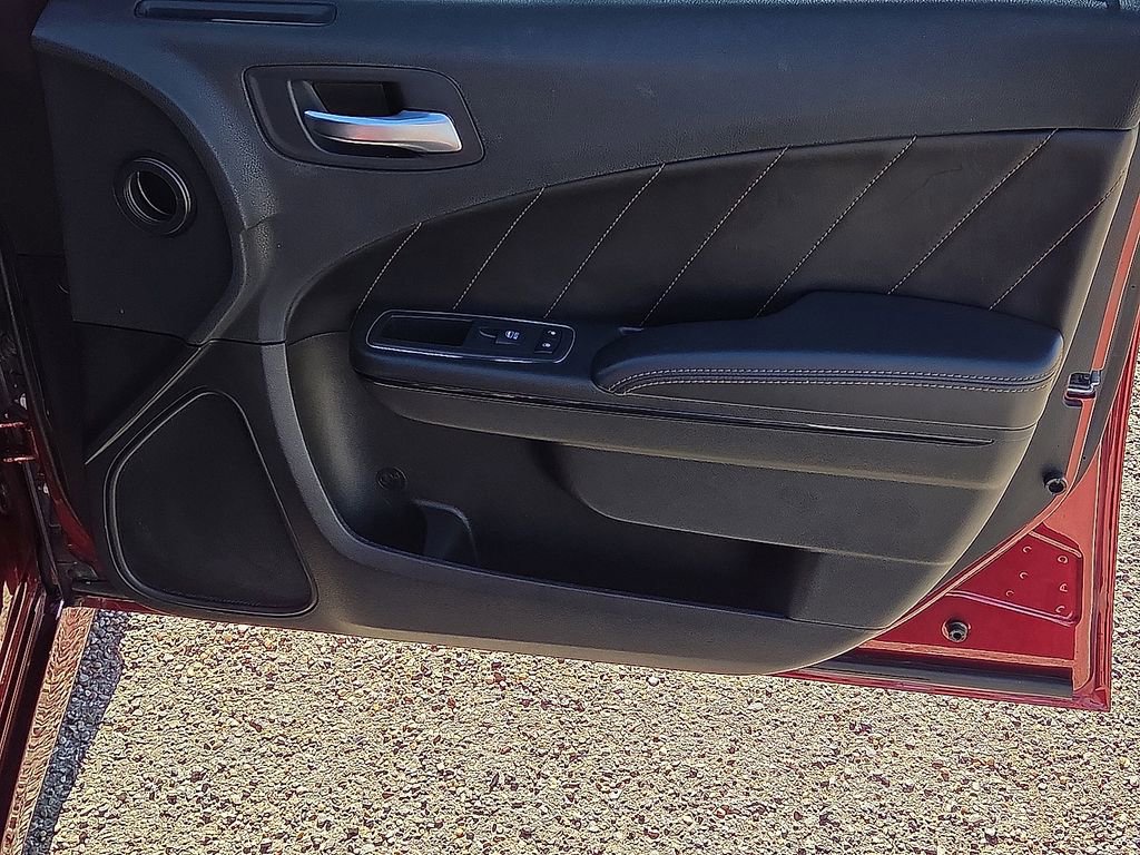 Used 2018 Dodge Charger R/T image 15