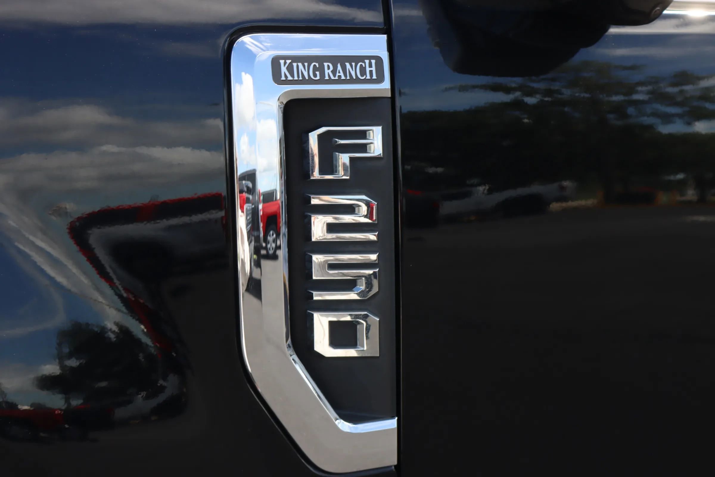 Used 2018 Ford F250 King Ranch w/ King Ranch Ultimate Package image 34