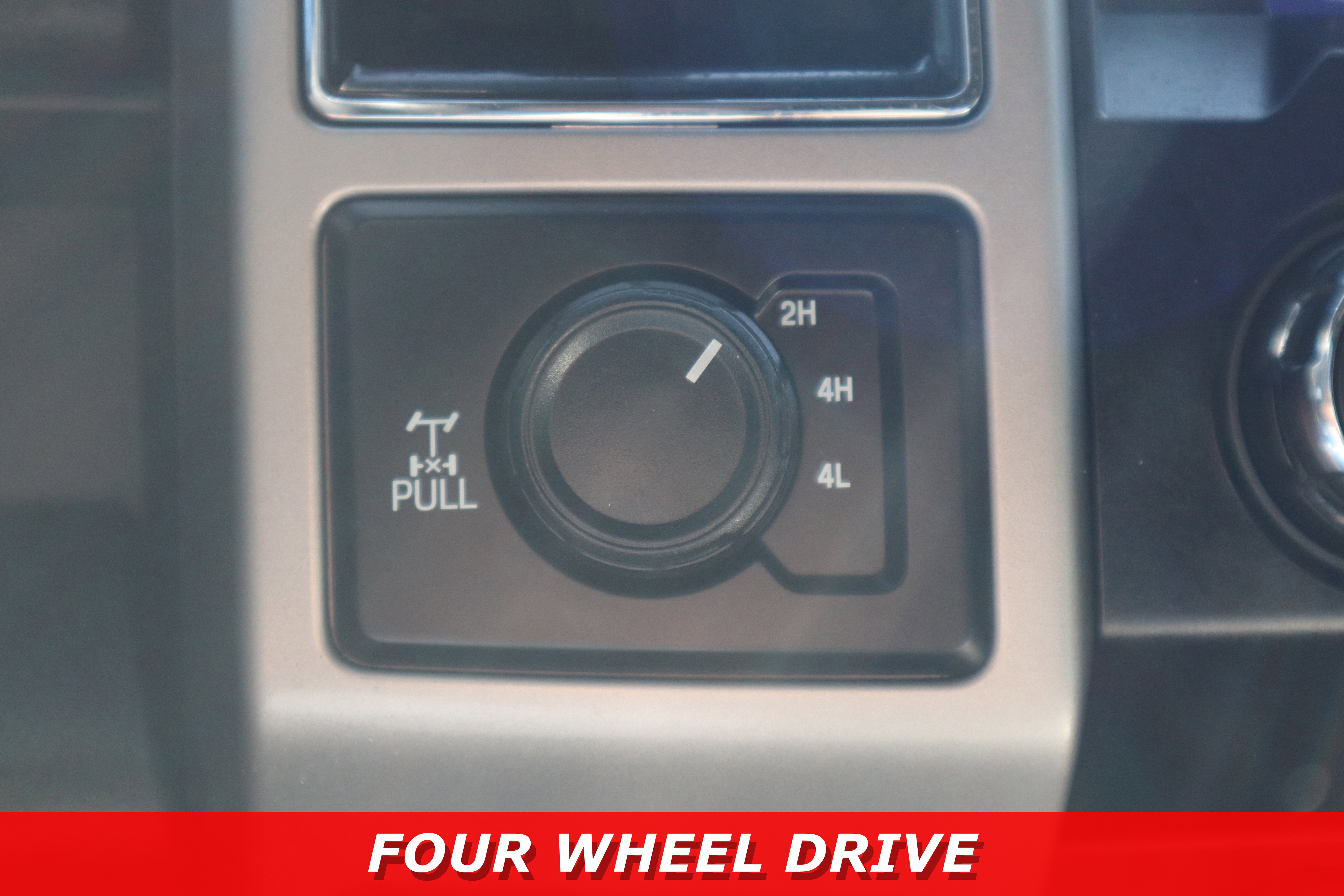 Used 2020 Ford F250 Lariat w/ Lariat Value Package image 23