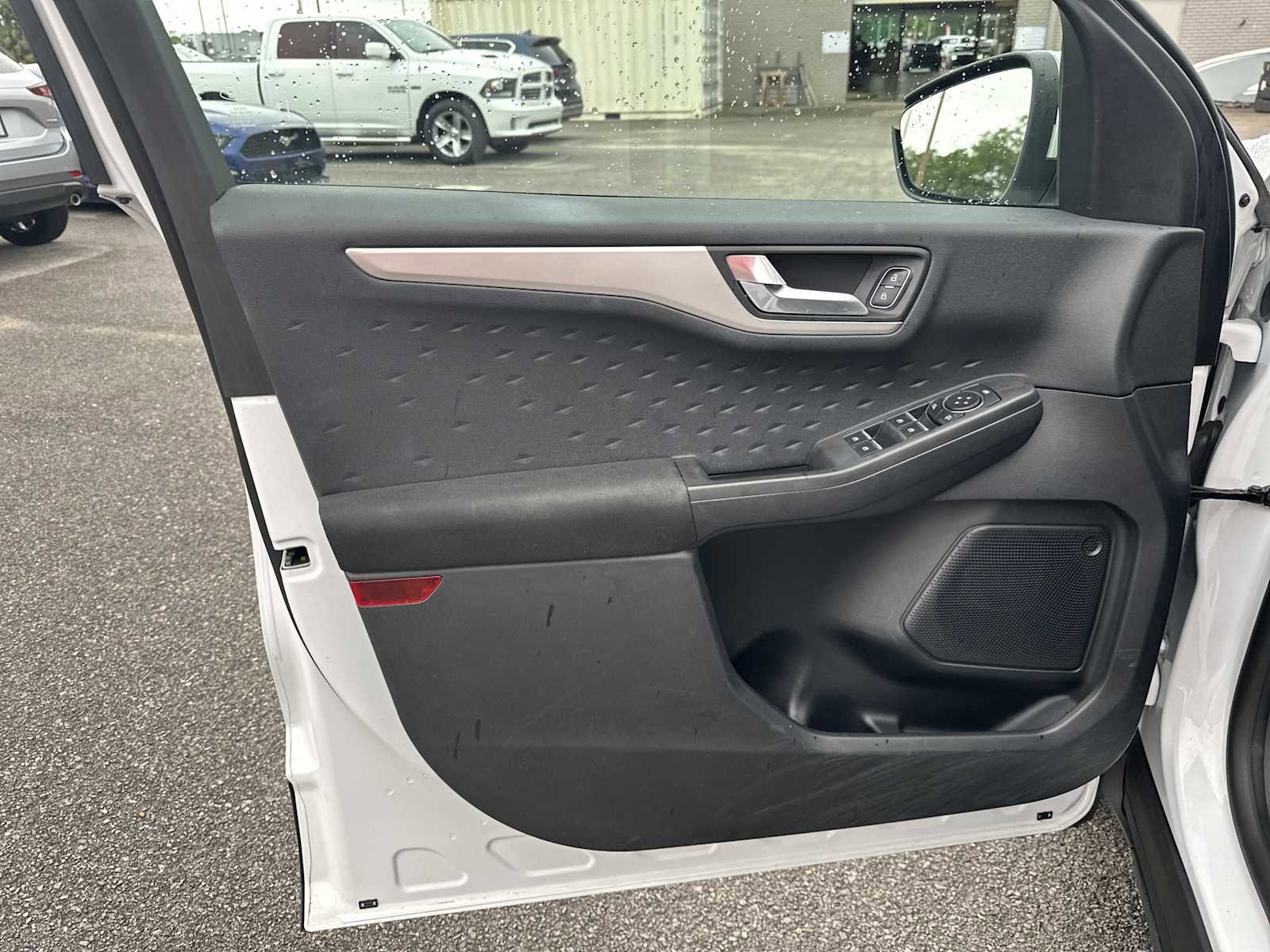 Used 2020 Ford Escape SE AWD/4WD image 16