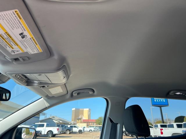 Used 2024 GMC Terrain SLE image 22