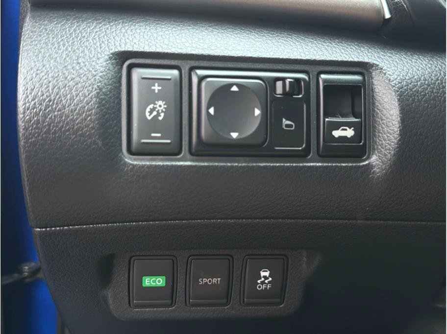 Used 2015 Nissan Sentra SR FWD image 21