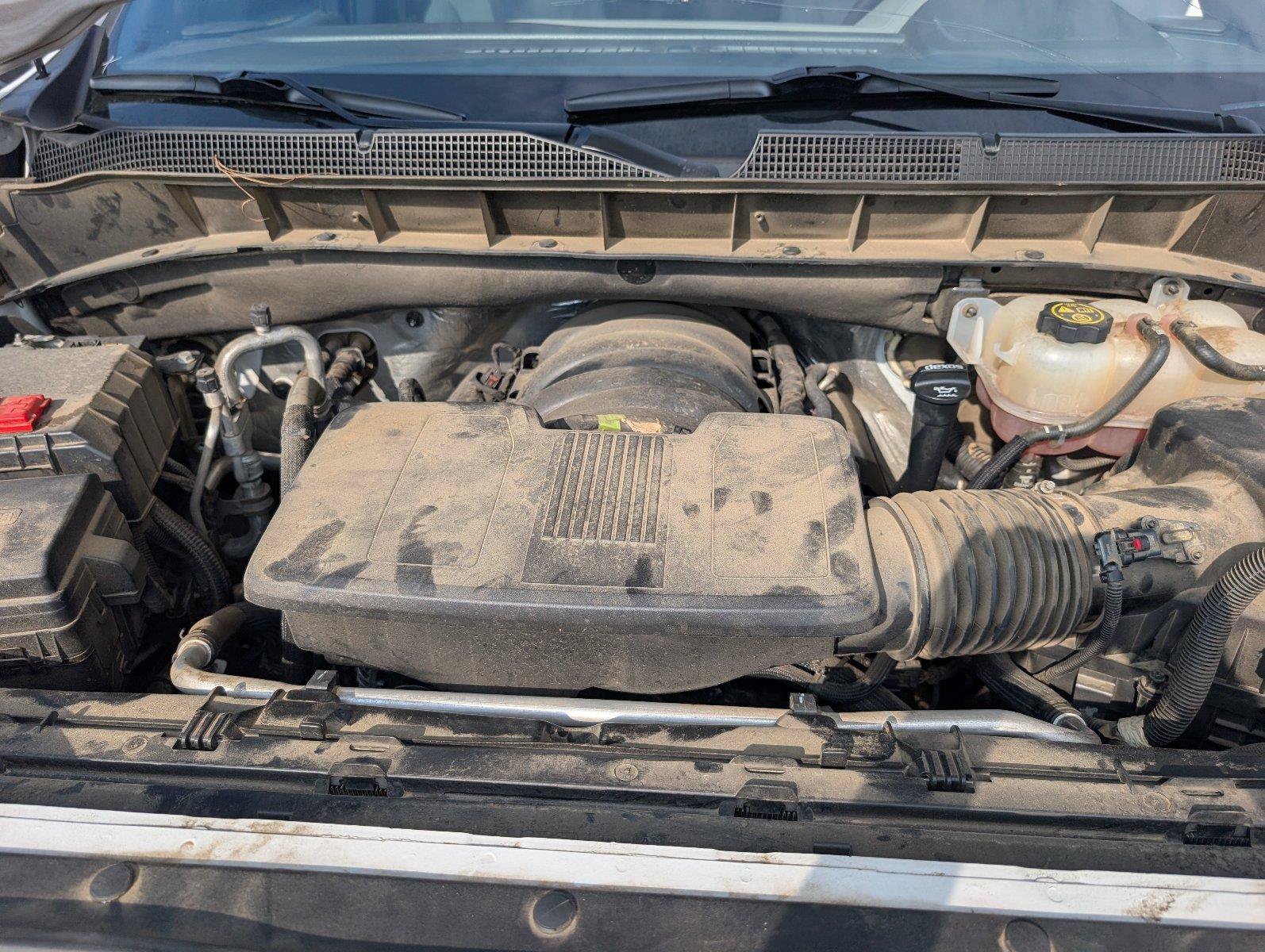 Used 2023 Chevrolet Silverado 1500 LT AWD/4WD image 14
