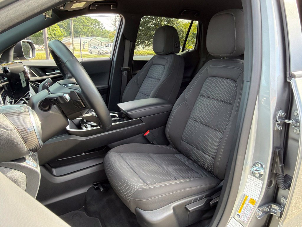 Used 2026 Chevrolet Equinox LT FWD image 18