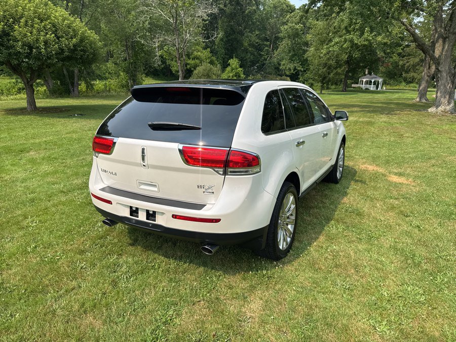 Used 2012 Lincoln MKX AWD image 21
