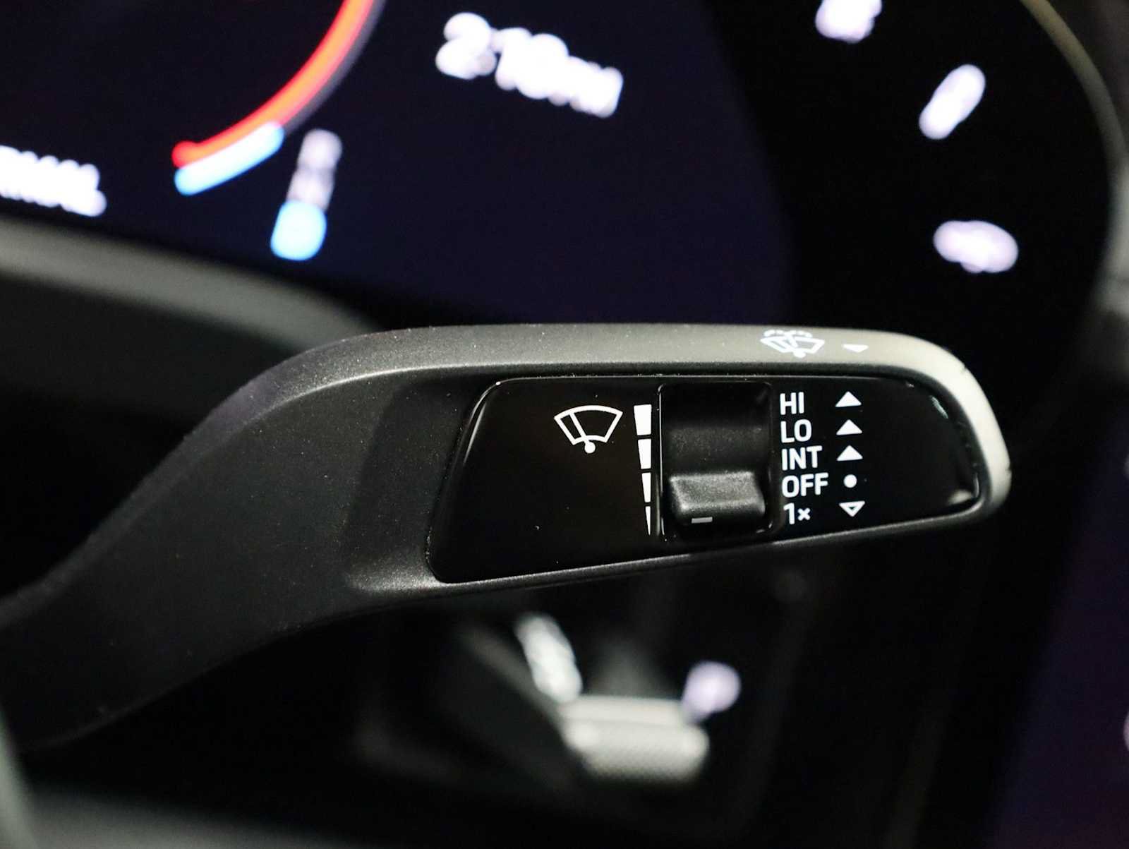 New 2026 Porsche Taycan AWD/4WD image 28