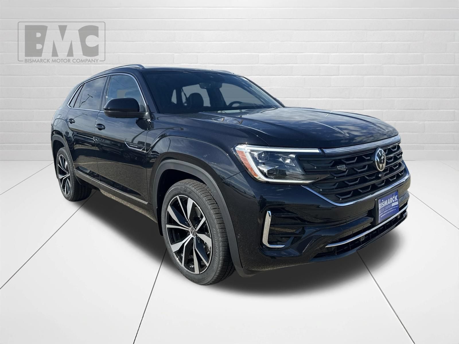 New 2026 Volkswagen Atlas Cross Sport SEL Premium R-Line AWD/4WD image 2