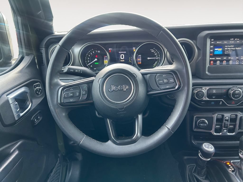 Used 2023 Jeep Wrangler Unlimited AWD/4WD image 12