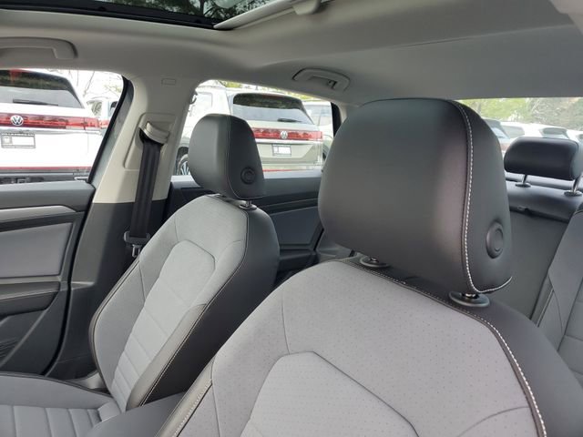New 2026 Volkswagen Jetta SE FWD image 15
