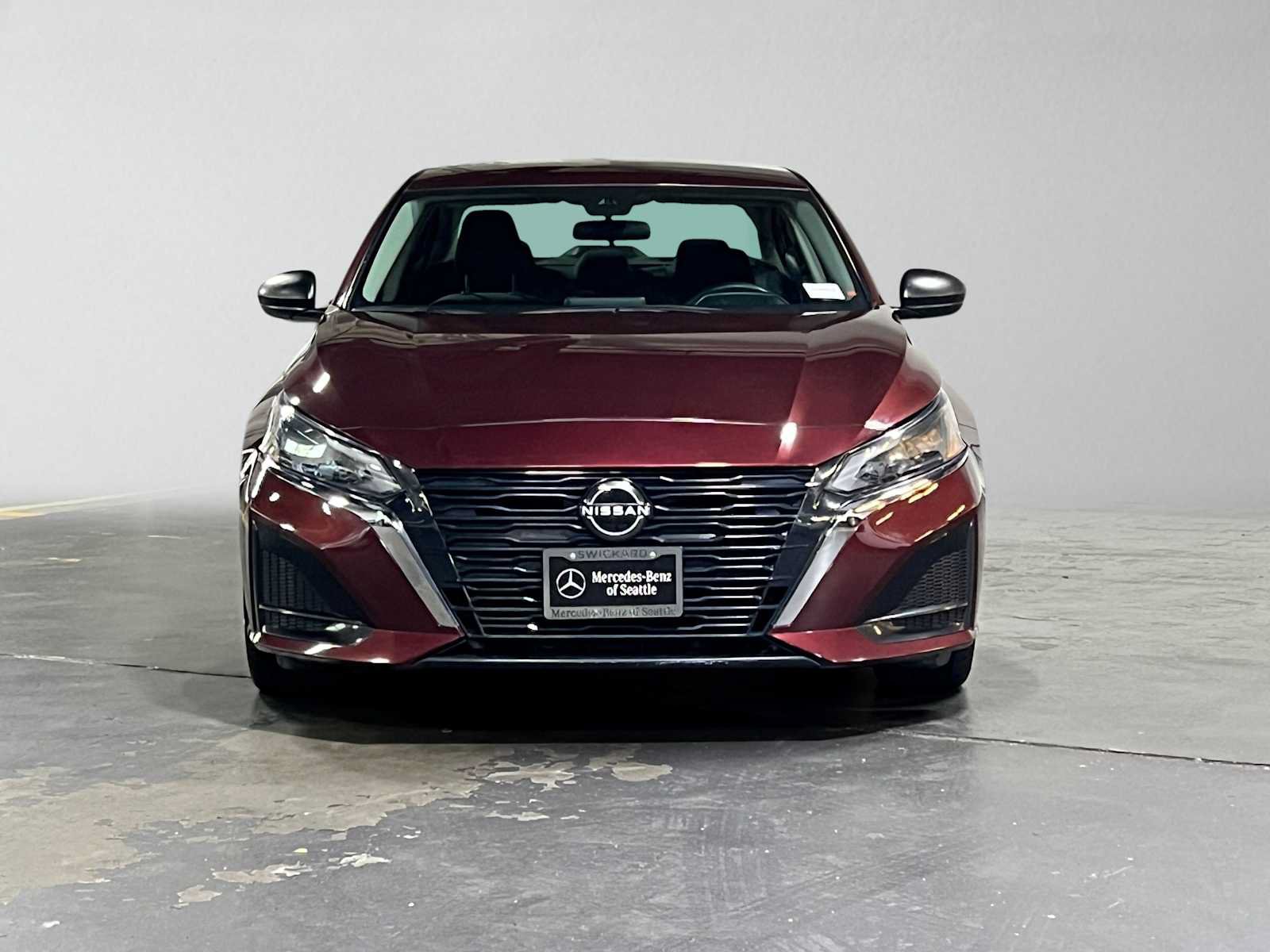 Used 2024 Nissan Altima 2.5 SV FWD image 8