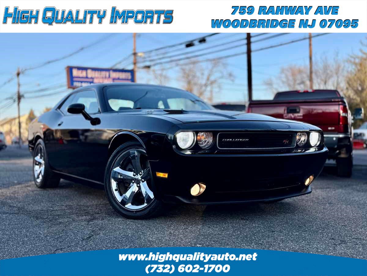 Used 2013 Dodge Challenger R/T Plus image 1