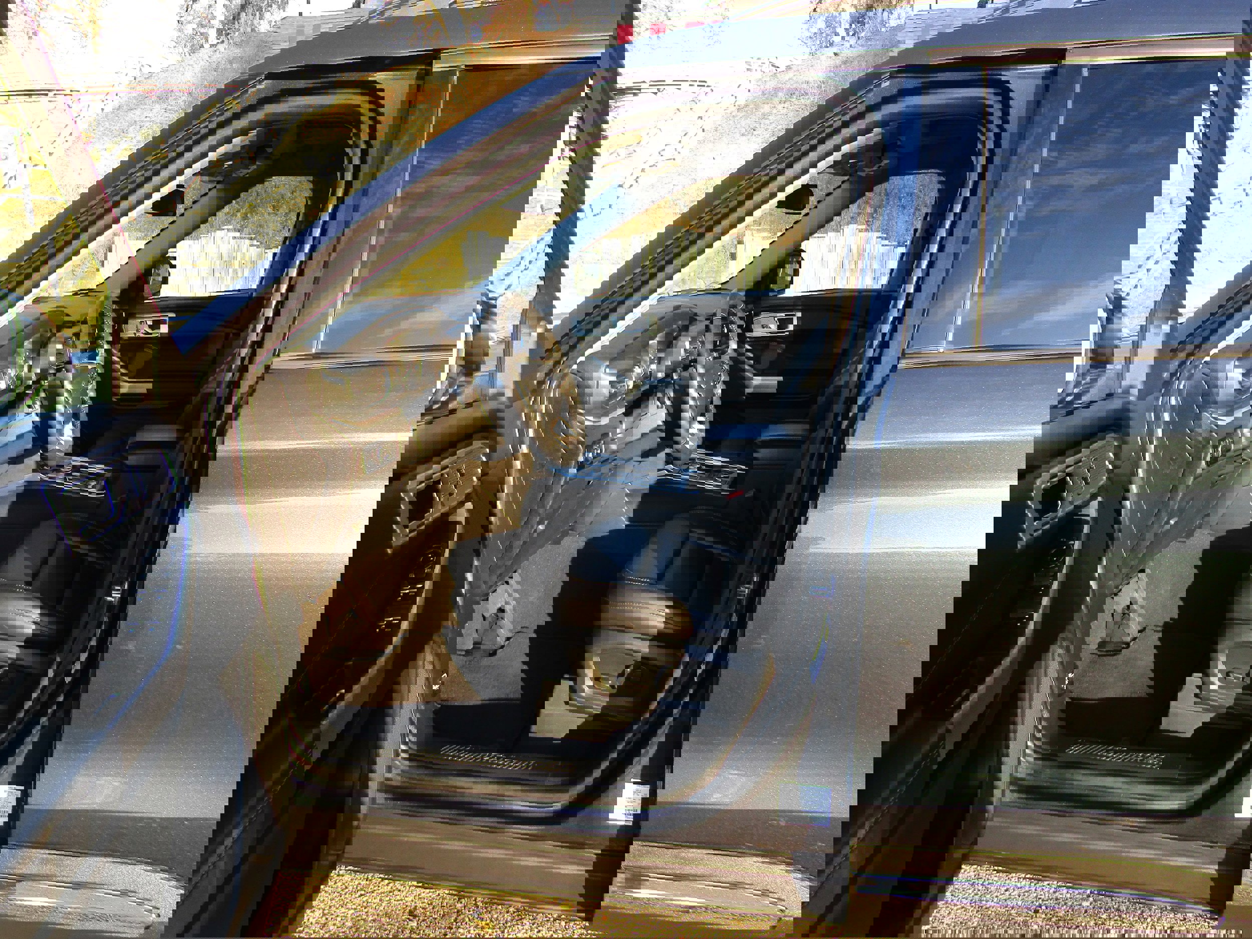 Certified 2023 Ford Explorer XLT w/ Equipment Group 202A image 15