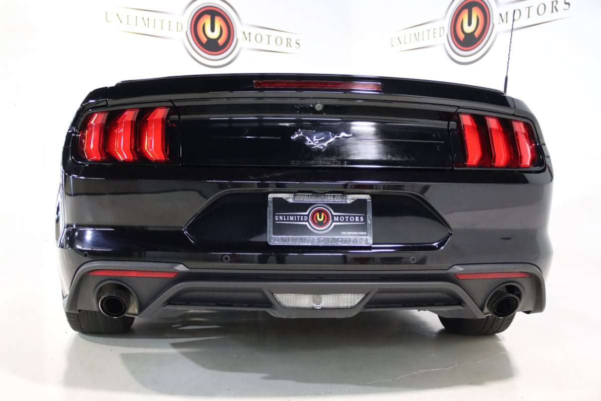 Used 2019 Ford Mustang Premium RWD image 29