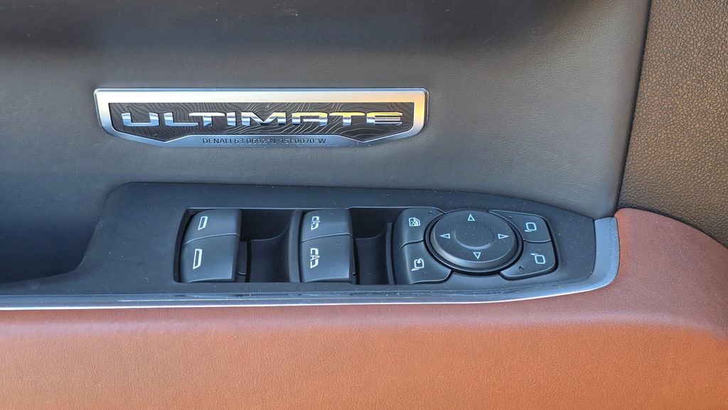 Used 2023 GMC Sierra 1500 Denali Ultimate AWD/4WD image 25