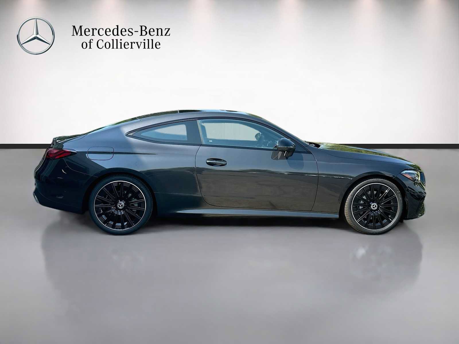 New 2027 Mercedes-Benz CLE 300 4MATIC Coupe image 4