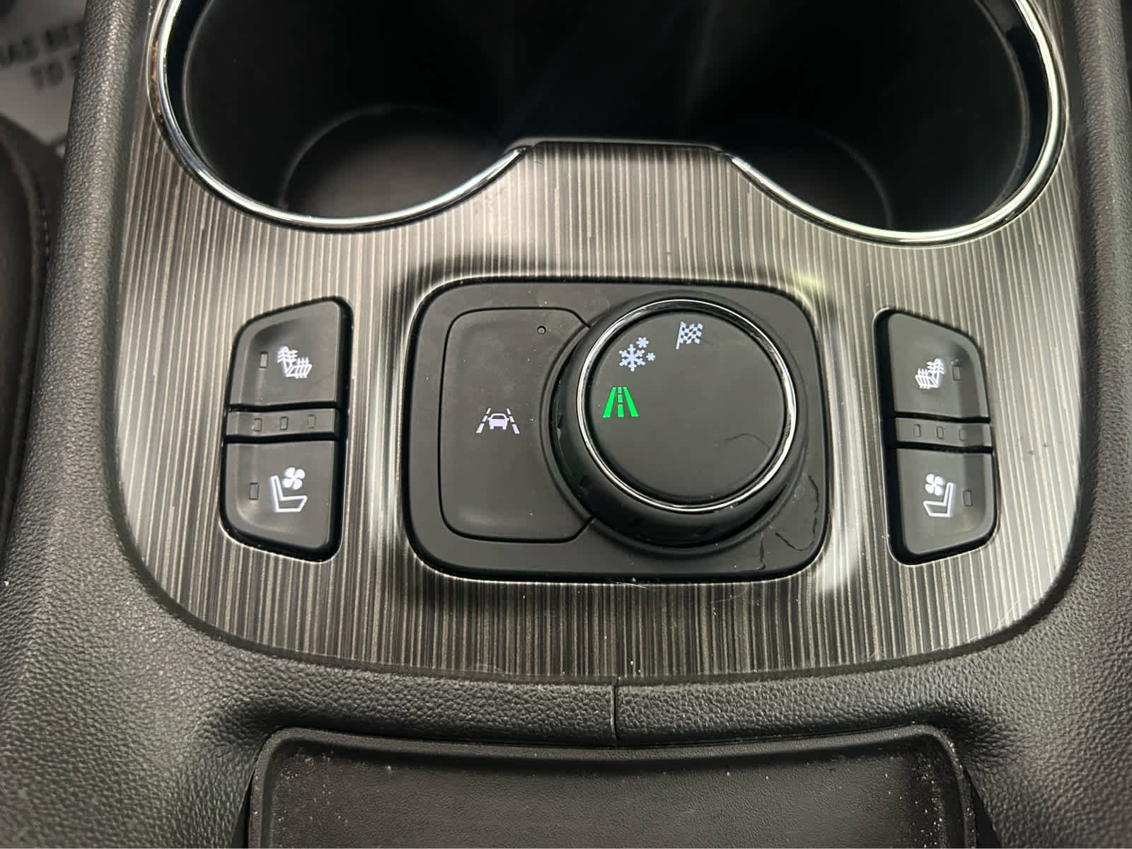 Used 2023 GMC Acadia SLT w/ Elevation Edition image 14