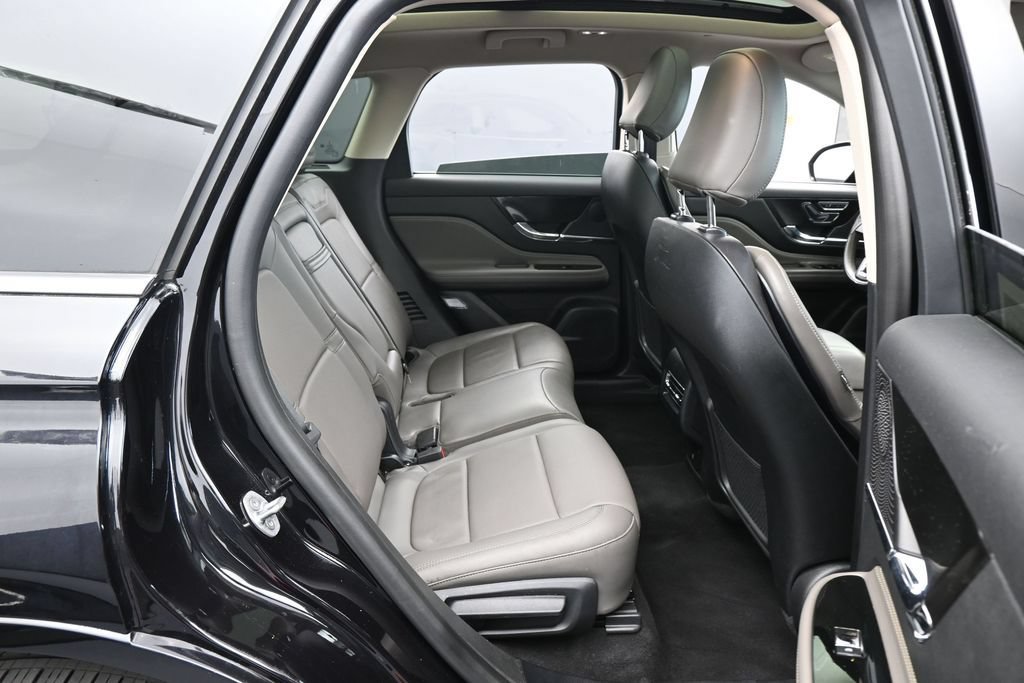 Used 2024 Lincoln Corsair Grand Touring AWD/4WD image 38
