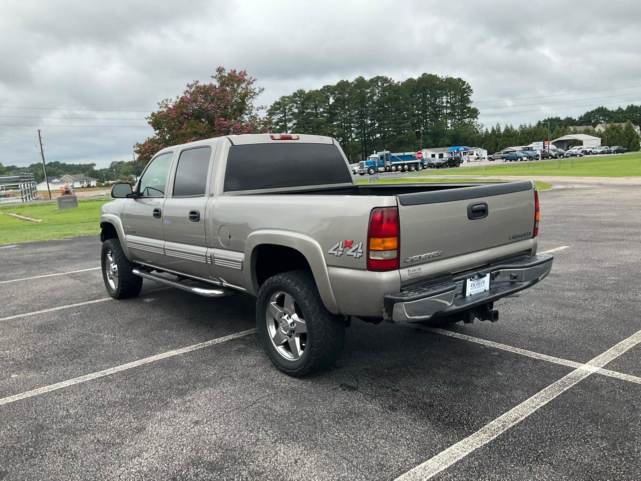 Used 2002 Chevrolet Silverado 2500 LT w/ Off-Road Skid Plate Pkg AWD/4WD image 11