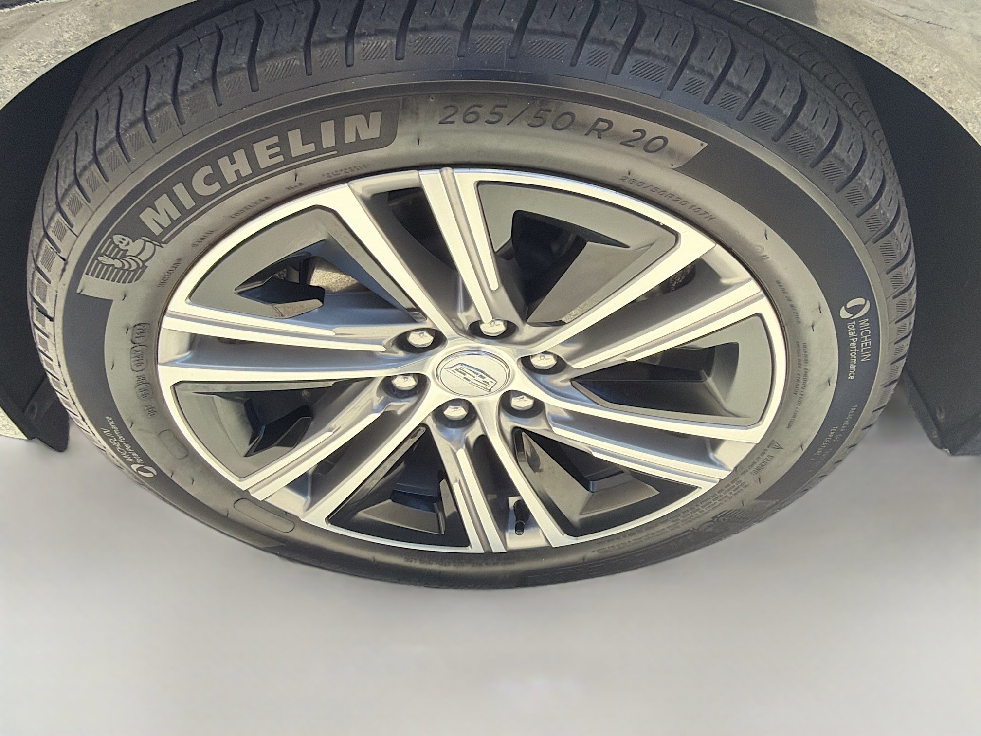 Used 2024 Cadillac Lyriq Luxury image 37