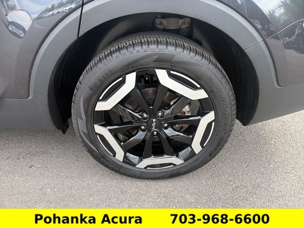 Used 2025 Kia Telluride EX w/ EX Captain's Chair Package AWD/4WD image 32
