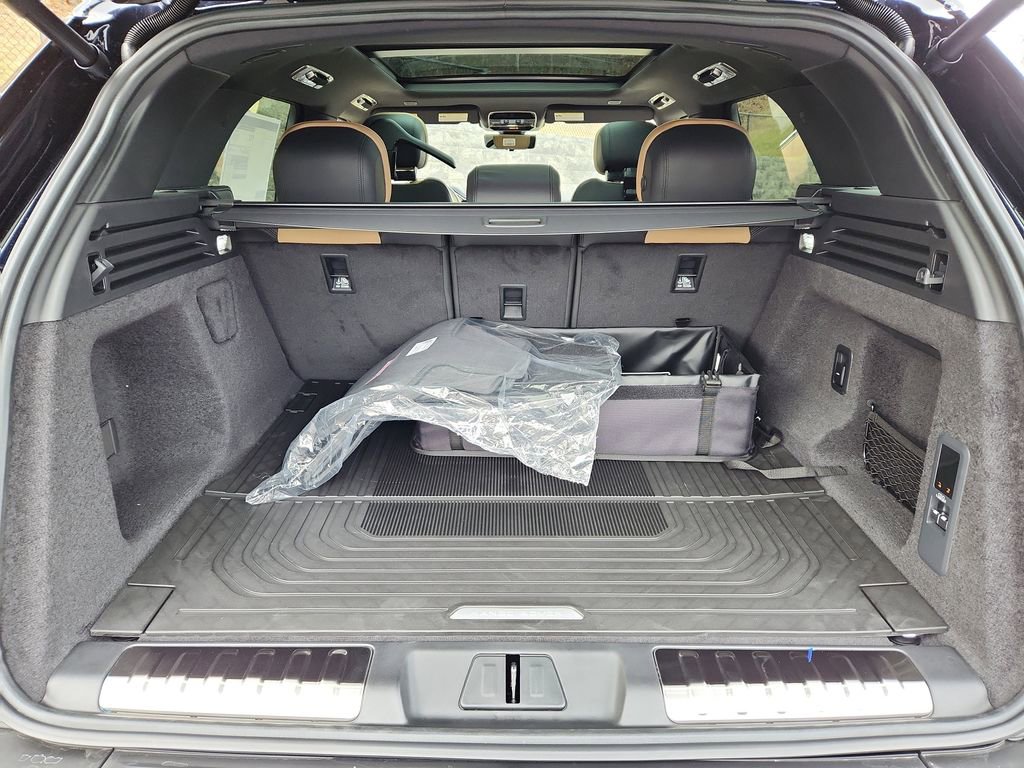 New 2026 Land Rover Range Rover Sport Dynamic SE AWD/4WD image 13