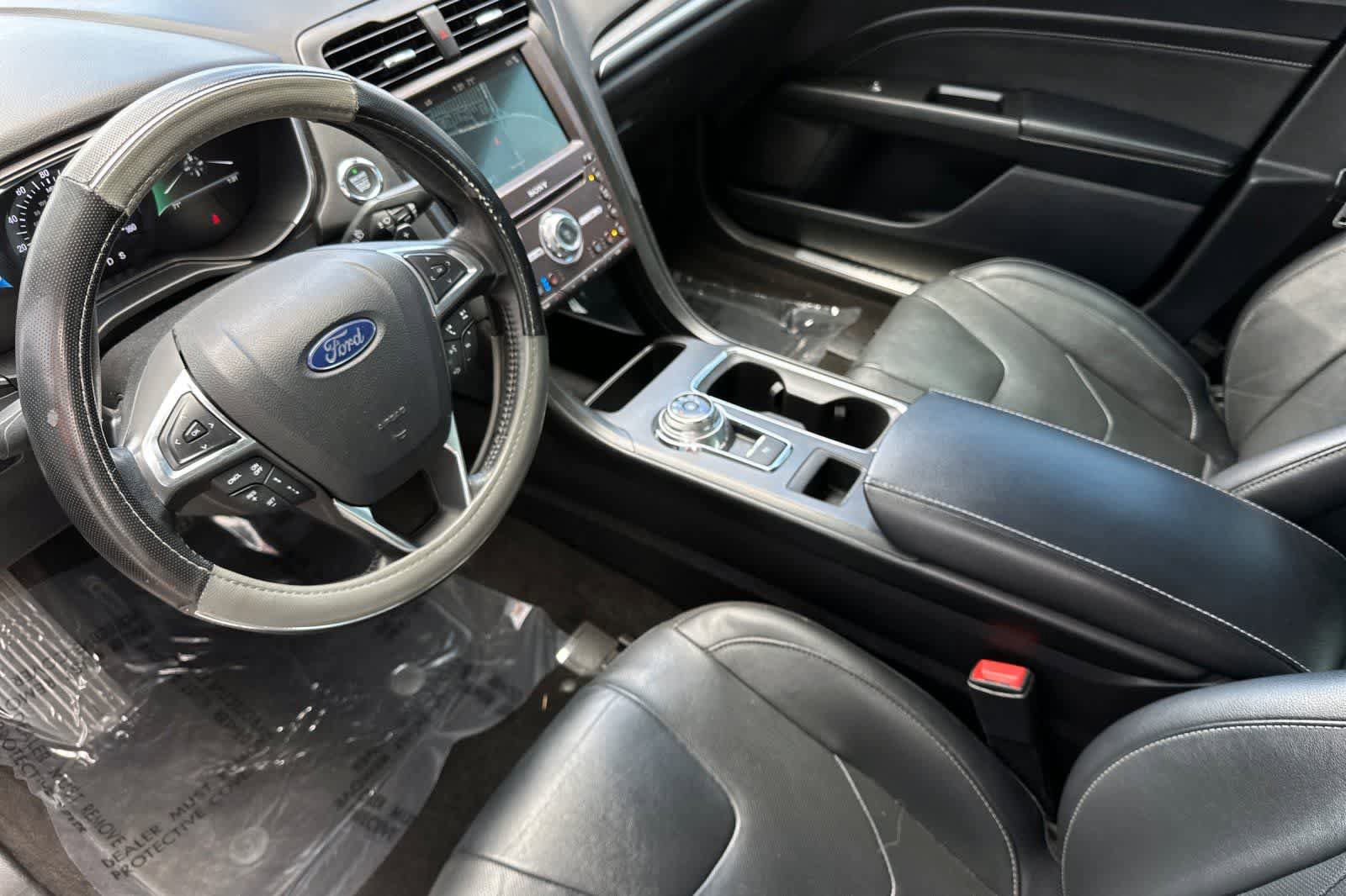 Used 2019 Ford Fusion Titanium AWD/4WD image 11