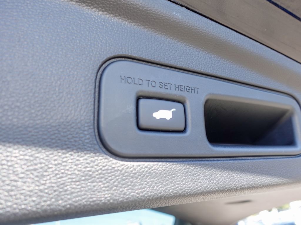 Used 2023 Acura MDX SH-AWD w/ Advance Package image 27