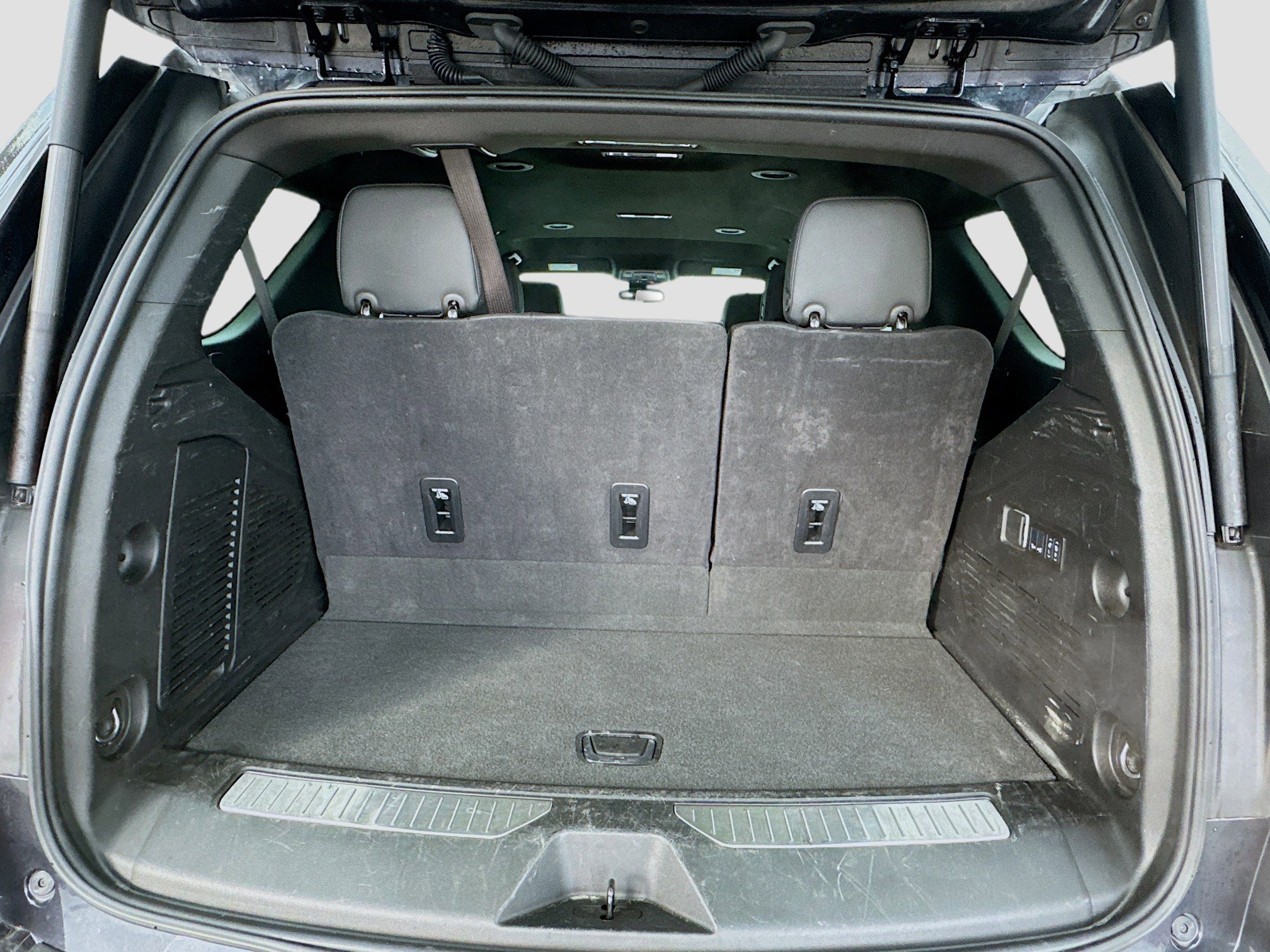 Used 2025 GMC Yukon Denali image 17