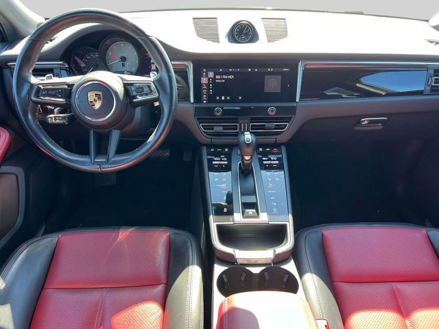 Used 2022 Porsche Macan S image 18