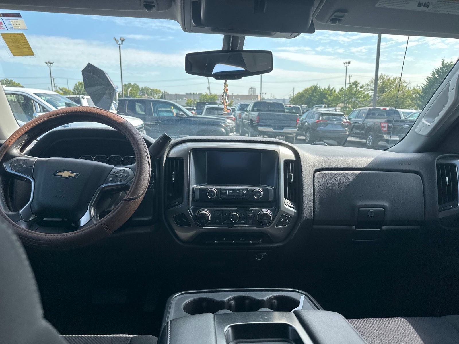 Used 2018 Chevrolet Silverado 1500 LT w/ All Star Edition AWD/4WD image 10